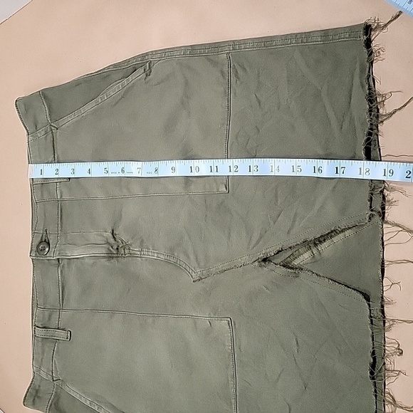 Hudson, Size 31, Olive / Army Green Denim Mini Skirt, Excellent Used Condition - Picture 5 of 10